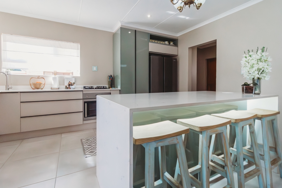 3 Bedroom Property for Sale in Heather Park Western Cape